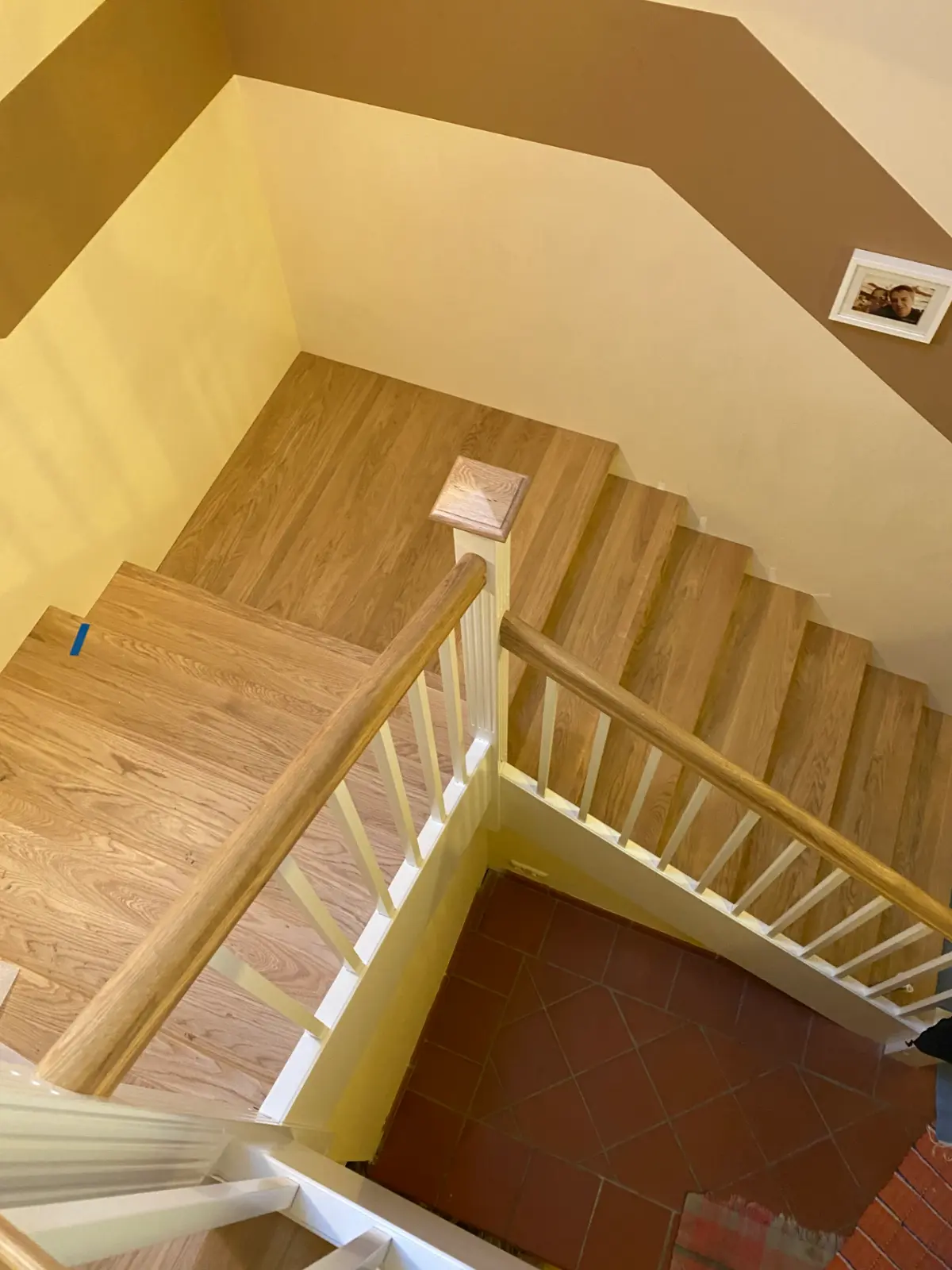 Holztreppe Klassik mit Setzstufen